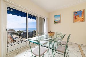 Billede fra billedgalleriet på MARYNAN 1 - Spacieux appartement face à la mer i Menton + 13 billeder