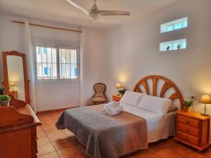 Postel nebo postele na pokoji v ubytování Casa ENCANTOS DEL MAR, La Fabriquilla, Cabo de Gata
