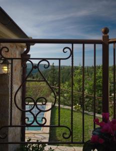 A balcony or terrace at Asplathia Villas Lefkada