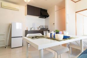 Dapur atau dapur kecil di Namba Station about 15 minutes walk,Good location
