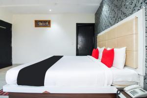Fotografie z fotogalerie ubytování Hotel O Jalsa v destinaci Tājganj