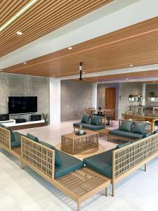 Televisyen dan/atau pusat hiburan di Highness Hotspring Resort