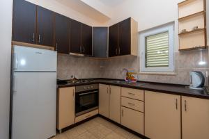 Cucina o angolo cottura di Hotel Albania