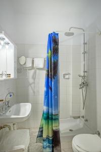 Koupelna v ubytování Nefeli Hotel