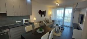 Fotografie z fotogalerie ubytování Viktória Beach Apartman Gold 2. Siófok v Siofoku