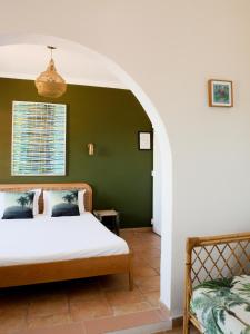 Afbeelding uit fotogalerij van heliOtel hôtel naturiste in Hyères