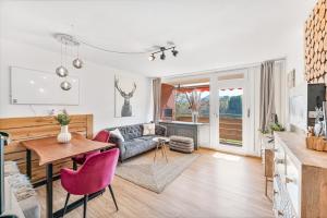 Posezení v ubytování Tonbach 110, Schwimmbad, Sauna, Solarium, Balkon