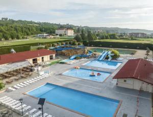 Swimmingpoolen hos eller tæt på Mobilhome 6 places 4 etoiles