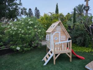 Vườn quanh בקתות רם-מתחם בקתות מהמם עם בריכה פרטית ונוף מושלם