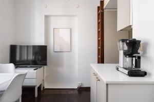 TV/trung tâm giải trí tại Historical Studio in Kruununhaka with Great Location!