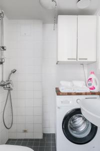 Ảnh trong thư viện ảnh của Historical Studio in Kruununhaka with Great Location! ở Helsinki +27 ảnh