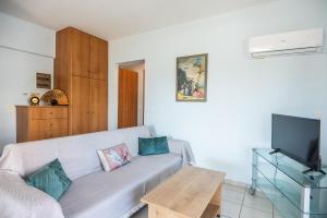 Μια τηλεόραση ή/και κέντρο ψυχαγωγίας στο Rodanthi Apartment