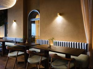Posezení v ubytování Hotel Reja, a Member of Design Hotels