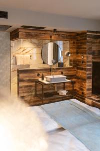 Postel nebo postele na pokoji v ubytování AMIA Hotel Singen