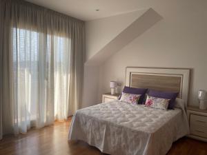 Gallery image of LA DESEADA 6 Personas in Soutullo