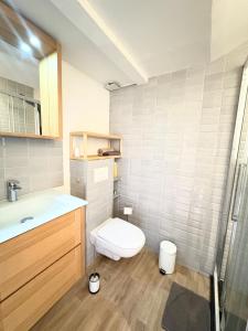 Ένα μπάνιο στο Appartement Aixois de caractère Place des 4 Dauphins