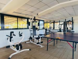 Fitness centrum a/nebo fitness zařízení v ubytování Nilkanth Resort - Best Resort in Anand + 37 fotografií