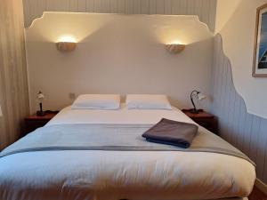 Postel nebo postele na pokoji v ubytování Corthna Lodge