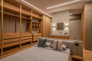 Posteľ alebo postele v izbe v ubytovaní Elounda Gulf Sunrise Villa