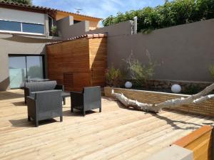 Patio nebo venkovní prostory v ubytování Corse du Sud Villa les pieds dans l'eau !