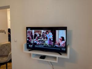 TV a/nebo společenská místnost v ubytování Dream Home