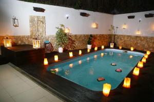 Swimmingpoolen hos eller tæt på Opus One Luxury Guest House & Wine