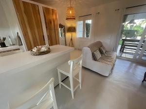 Posedenie v ubytovaní Casa con Jardín Privado, Chimenea y Piscina Comunitaria, cerca del Golfo y Playa de Pals - ES-226-31