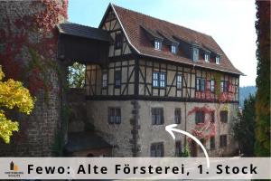 Fotografie z fotogalerie ubytování ALTE FÖRSTEREI - Elegantes Apartment in der historischen Hinterburg Schlitz - nahe Fulda und Bad Hersfeld v destinaci Schlitz