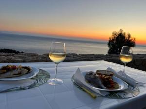 デルミにあるCasablanca Rooms Dhërmiのギャラリーの写真