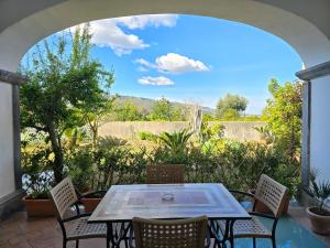 Κήπος έξω από το Sweet Sun Sorrento Coast Apartments