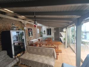Kuchyň nebo kuchyňský kout v ubytování Dioskouros Hostel