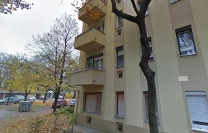 Budova, v ktorej sa apartmán nachádza