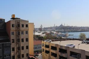 イスタンブールにあるBeyoglu Huzur Hotelのギャラリーの写真
