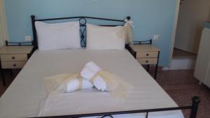 Galini Hotel Bed and Breakfast客房内的一张或多张床位