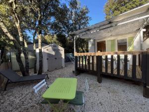 Balkón nebo terasa v ubytování Mobil-home 2 personnes climatisé