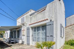 Budova, kde se prázdninový dům nachází + 15 fotografií