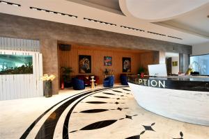 a lobby with a train track on the floor at Cebeci Towers residence first coastline in Alanya +12 photos