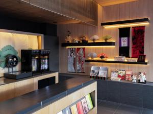 Dapur atau dapur kecil di Tokyu Stay Kyoto Sakaiza Shijo Kawaramachi