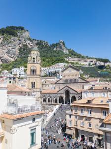 Vista general de una montaña o vista desde el bed and breakfast