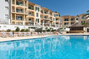 The swimming pool at or close to Aparthotel Ona Cala Pi Club