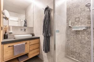 A bathroom at Wohnen beim Wein Tschermonegg