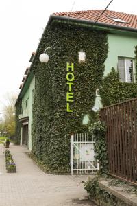 Budova, v ktorej sa hotel nachádza
