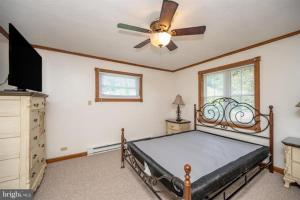 Fotografie z fotogalerie ubytování Waterfront Pool Hottub Deep Creek Lake Wisp v destinaci Friendsville