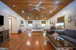 Fotografie z fotogalerie ubytování Waterfront Pool Hottub Deep Creek Lake Wisp v destinaci Friendsville + 110 fotografií