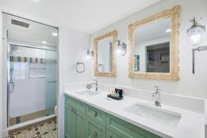 Koupelna v ubytování Gorgeous Oceanfront Residence in Exclusive Sanibel Surfside