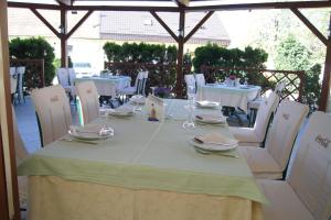 Restaurace v ubytování B&B Garestin