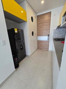 Salinas del Mar Torre 4 Apt 903的厨房或小厨房