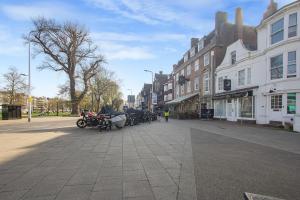 Hosté ubytování Gorgeous townhouse by the pier and Royal Pavillion Brighton