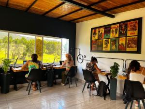 Huéspedes de CASA KAYAM Art Hostel Coliving Coworking