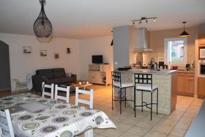 Dapur atau dapur kecil di villa la grenandise